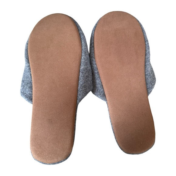 Naked Cashmere Love Mule Slippers in Smoke Gray with Silver Heart Size Medium - Picture 13 of 14